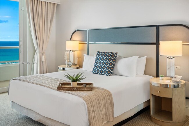 Building Photo - 4401 Collins Ave