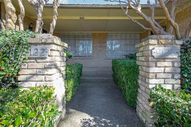 Building Photo - 9120 Villa Park Cir