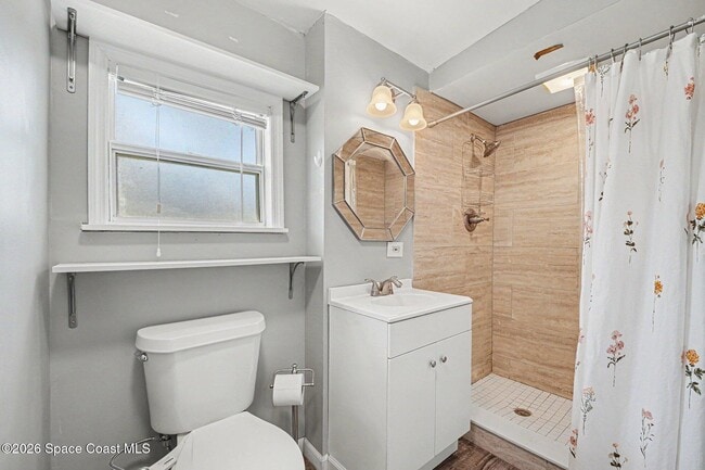 Building Photo - 1276 Gary Dr