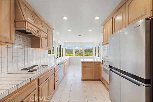 Building Photo - 3726 Blue Key