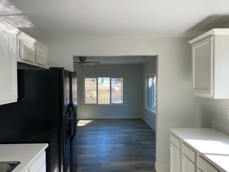 Building Photo - 5239 S 2700 W