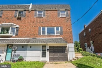 Building Photo - 881 Ronnie Ln