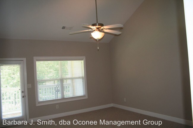 Building Photo - 2 br, 2.5 bath House - 181-G Farriers Lane