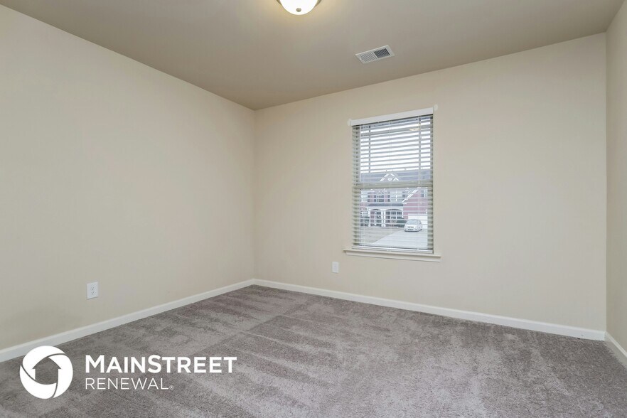 Building Photo - 1209 Creek Crossing Dr