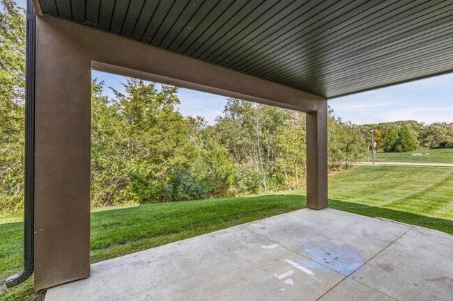 Building Photo - 5709 Bower Ln