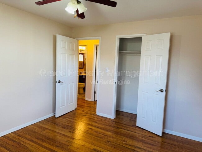 Building Photo - 411 S Simms St