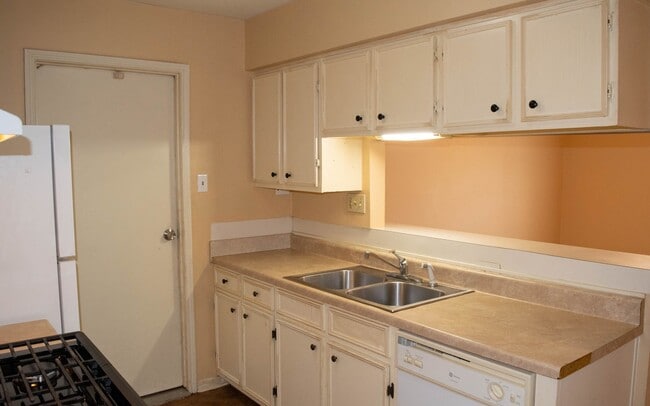 Building Photo - 4826 Redfish Reef Dr