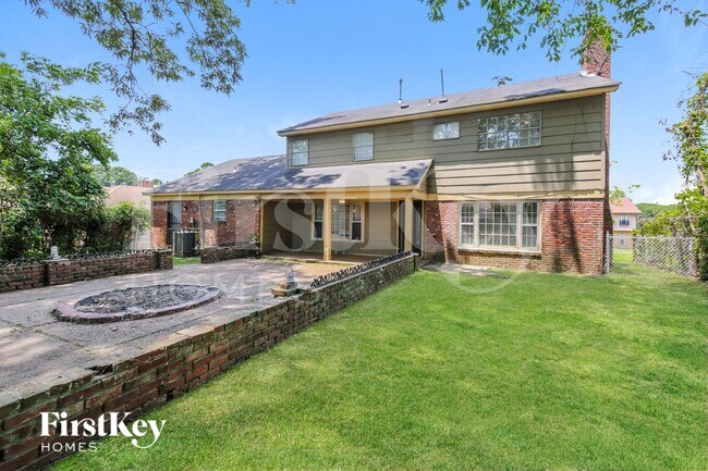 Building Photo - 2097 Meadowview Ln
