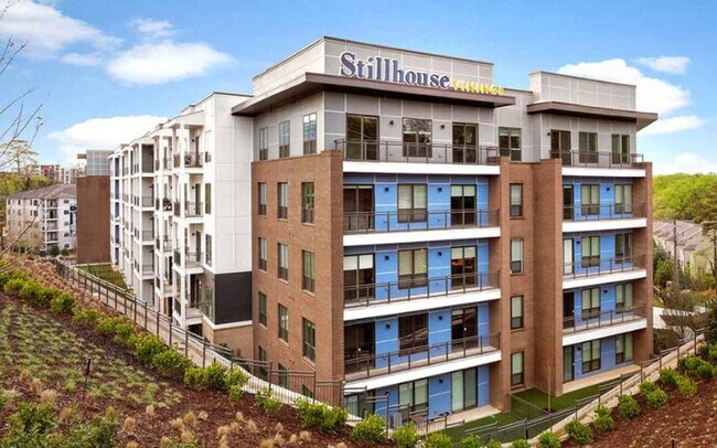 Building Photo - 3158 Stillhouse Creek Dr