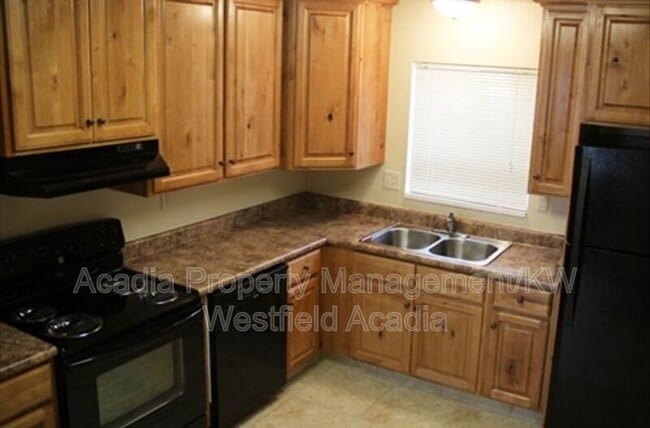 Building Photo - 315 E 600 S St