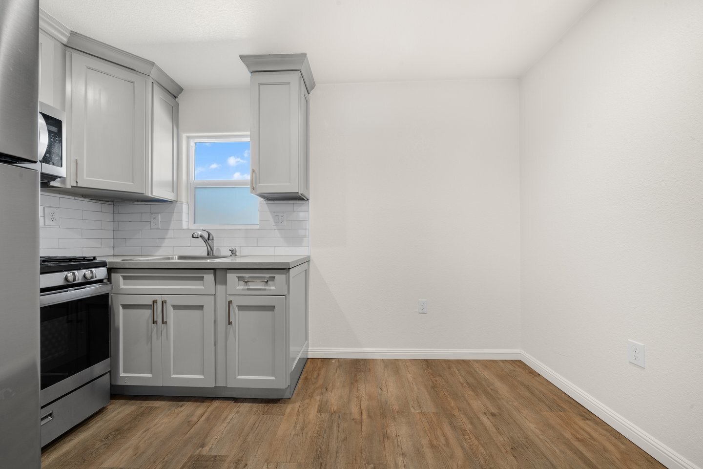 Building Photo - 96 W Siino Ave
