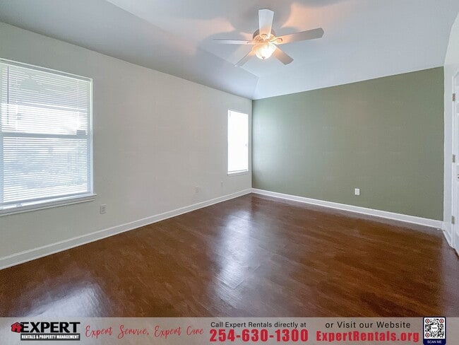 Building Photo - A Beautifully Updated 3-Bedroom Home that ...