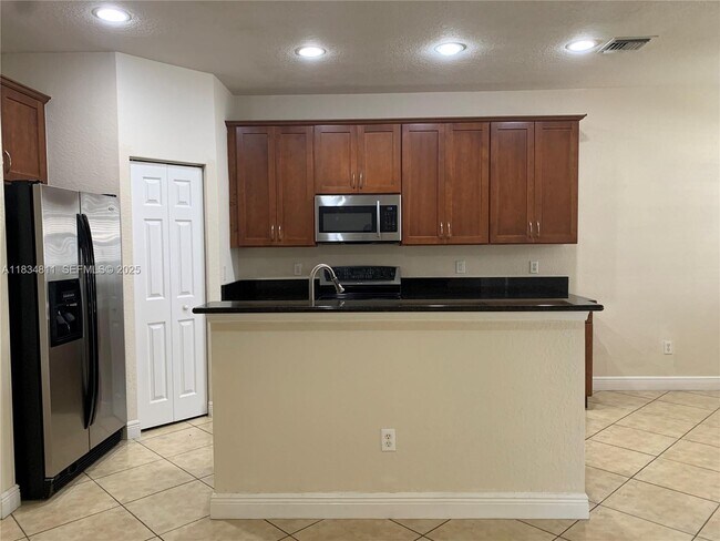 Building Photo - 9057 Preston Pl