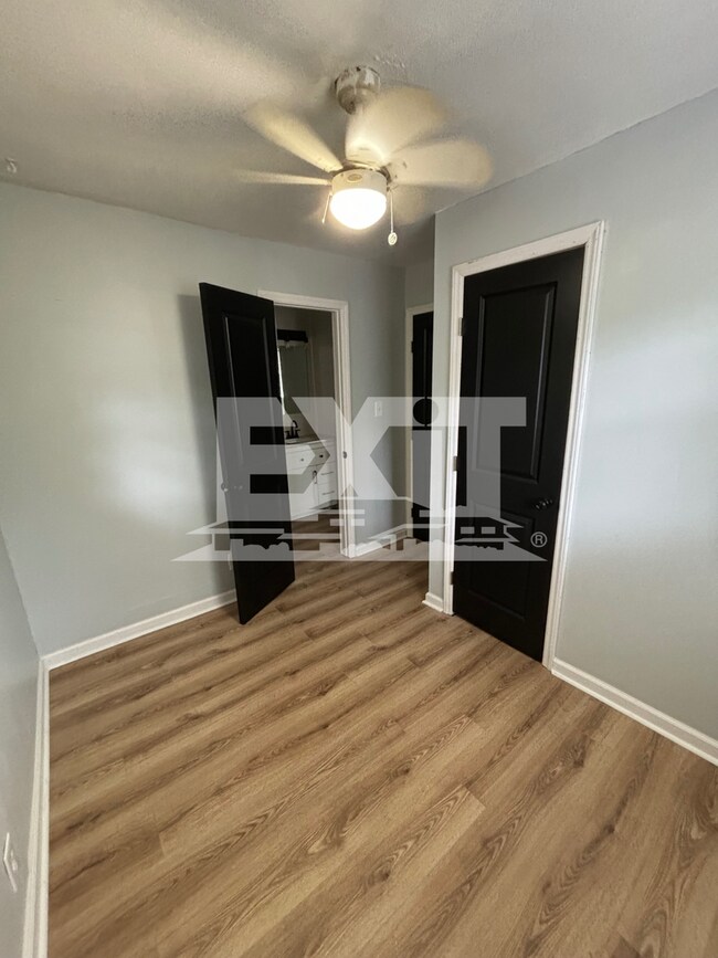 Building Photo - Charming 3 Bed 1.5 Bath Home in Bracey, VA