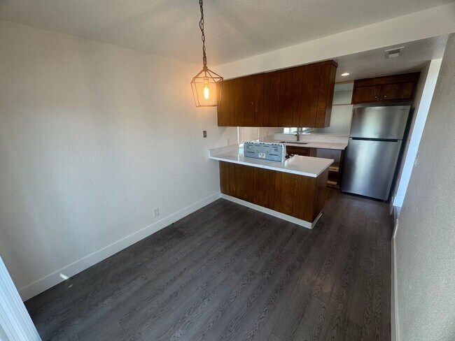 Building Photo - 2340 Villanova Cir