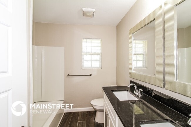 Building Photo - 1613 SW 61st Terrace