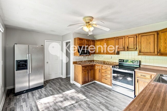 Building Photo - 3710 Chateau Ct
