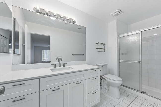 Building Photo - 763 Spring Lake Dr