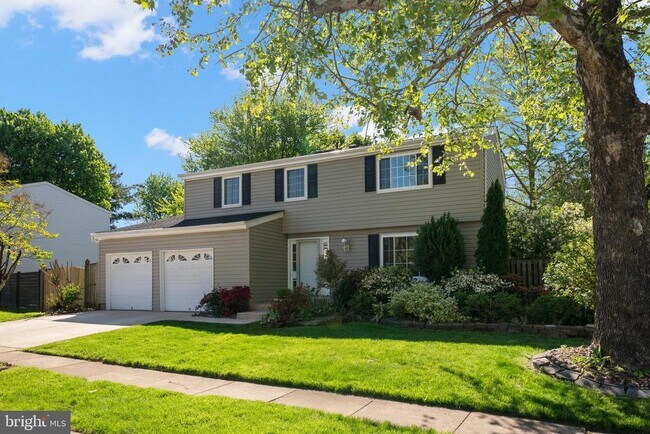 Building Photo - 1103 Burwick Dr