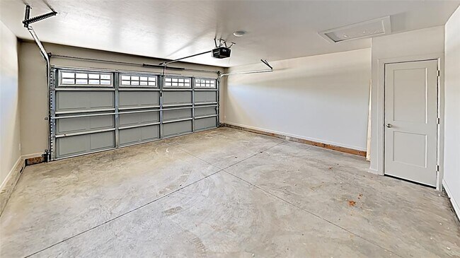 Building Photo - 4922 Avion Ct