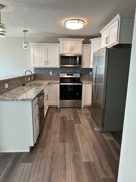 Kitchen - 8230 Ventura Pl