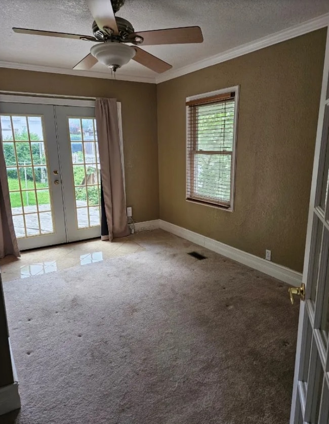 Building Photo - Charming 1 bedroom, 1 bathroom Bungalow