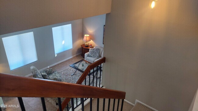 Building Photo - 459 E Marigold Ln