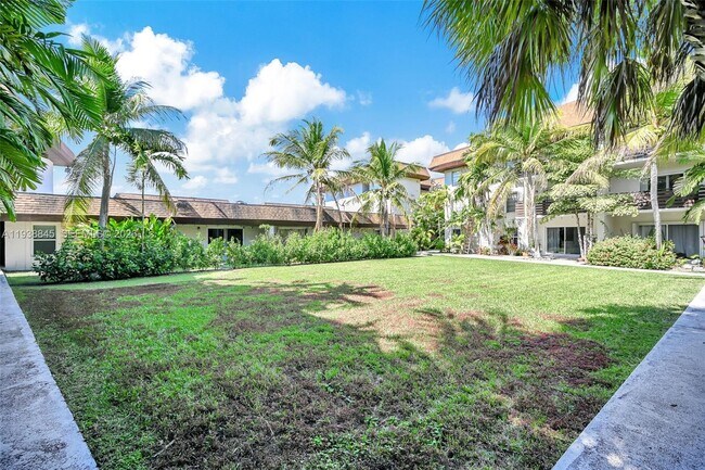 Building Photo - 7483 SW 82nd St