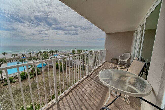 Building Photo - 7205 Thomas Dr