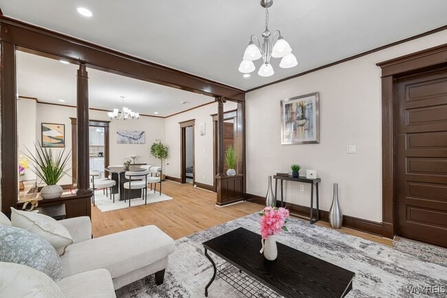 Building Photo - 166 Grey St