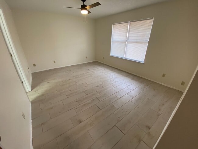 Building Photo - COPPER duplex