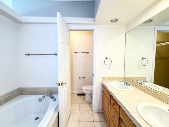 Building Photo - West Arvada 2-story Attached Home