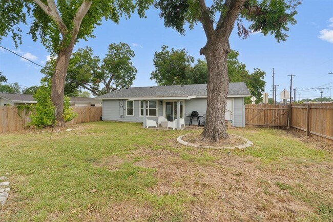 Building Photo - 9107 Shepard Dr