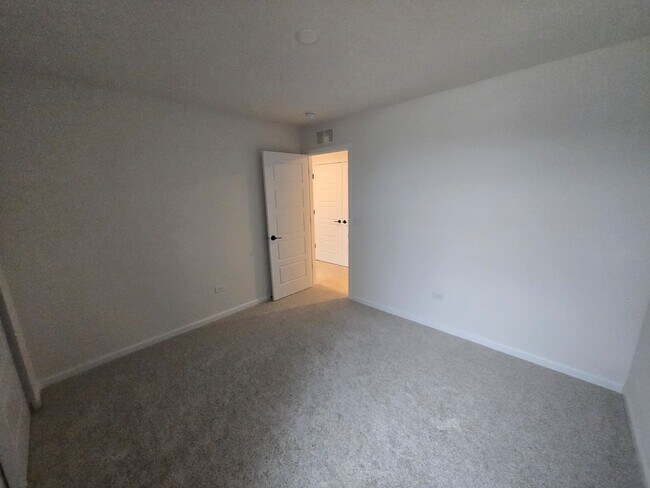 Building Photo - 24410 W Alexis Ln