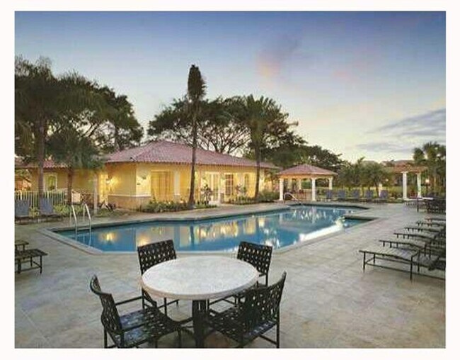 Building Photo - 2Bed/2Bath Condo in Prime Location