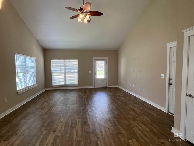 Building Photo - 1065 Crown Walk Dr