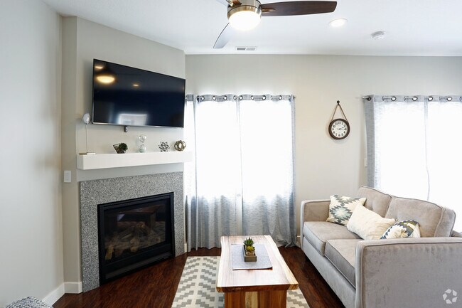 Building Photo - 2 Bedroom, 2.5 Bath Premium Townhome