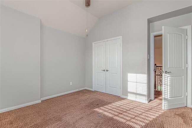 Building Photo - 17938 Fernwood Bend Dr