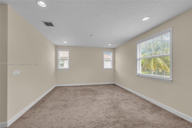 Building Photo - 4088 W Palm Aire Dr