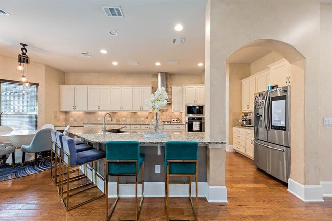 Building Photo - 701 San Marco Trl