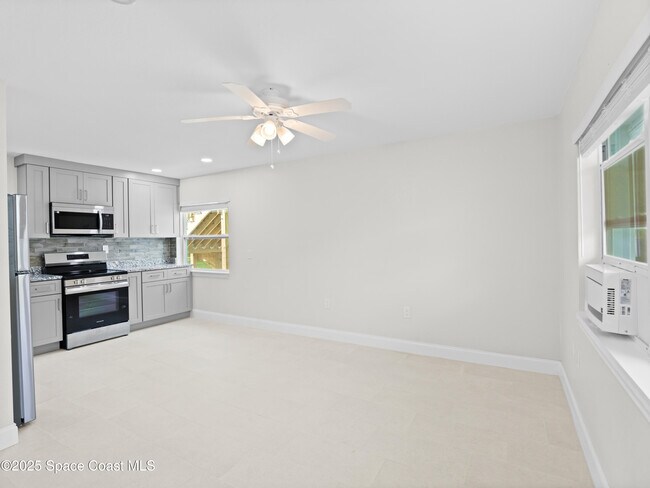 Building Photo - 101 Deland Ave