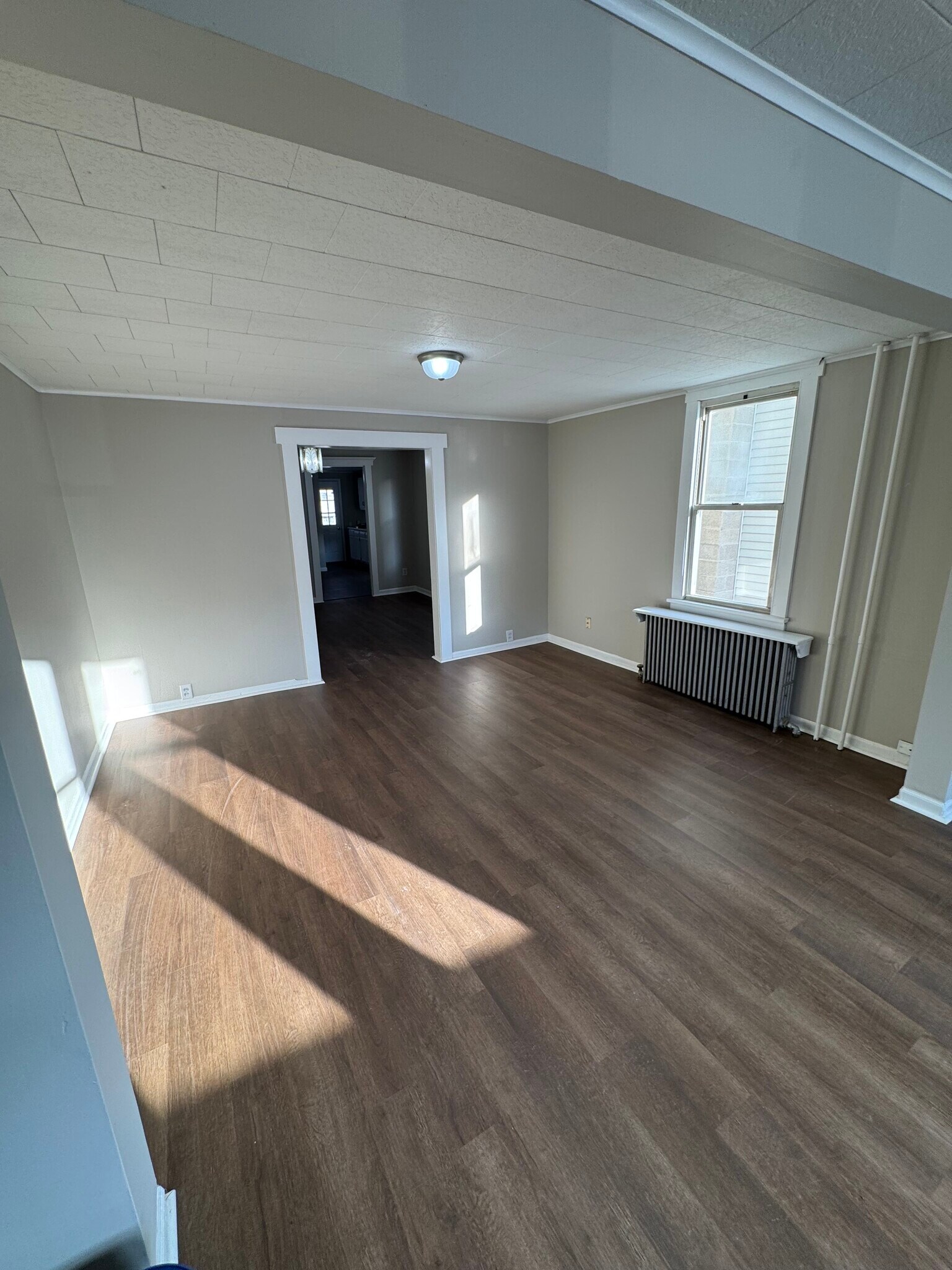 Building Photo - 206 Coal St