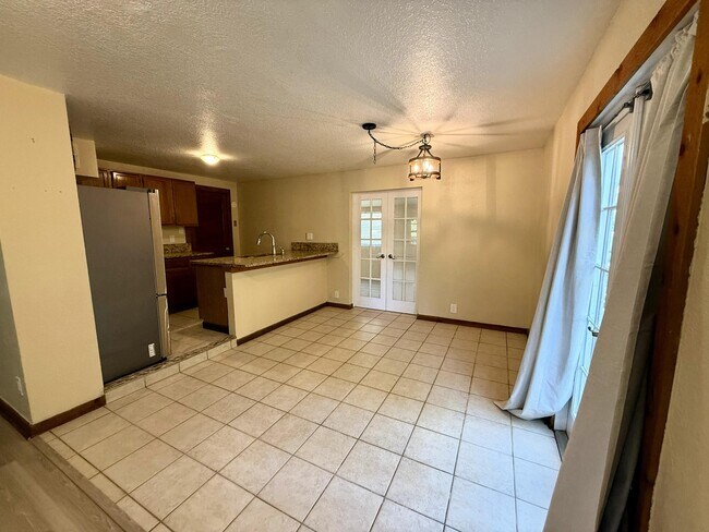 Building Photo - 17503 30th Ln N