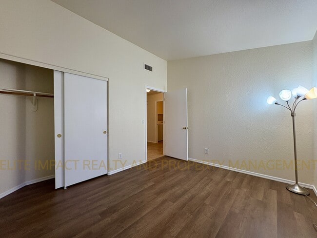 Building Photo - 7734 S Titanite Ln