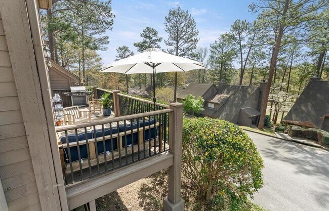 Building Photo - 102 Cambrian Way