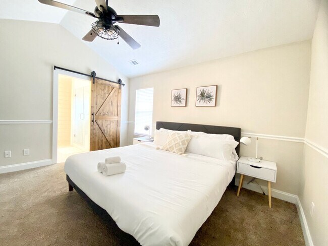 Building Photo - 4348 Todd Rd