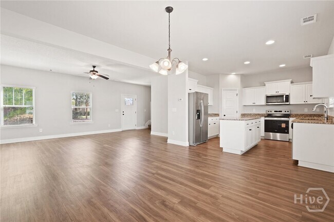 Building Photo - 504 Potter Stone Square