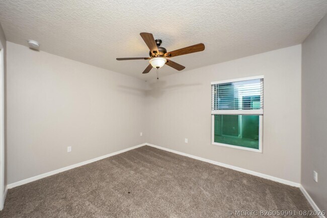 Building Photo - 1551 SE Coply St