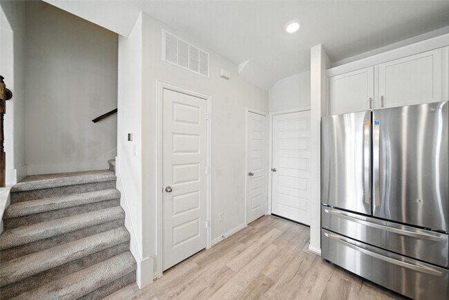 Building Photo - 1538 Revolution Way