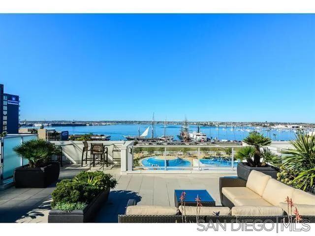 Building Photo - 1431 Pacific Hwy